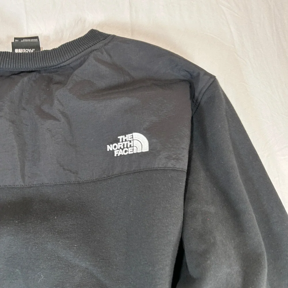 The North Face Mens XXL Black Fleece Crewneck Sweatshirt Utility Pocket
